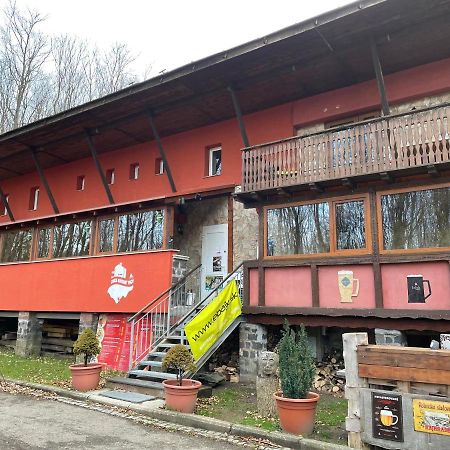 Chata Korenny Vrch Pezinska Baba Pezinok Extérieur photo