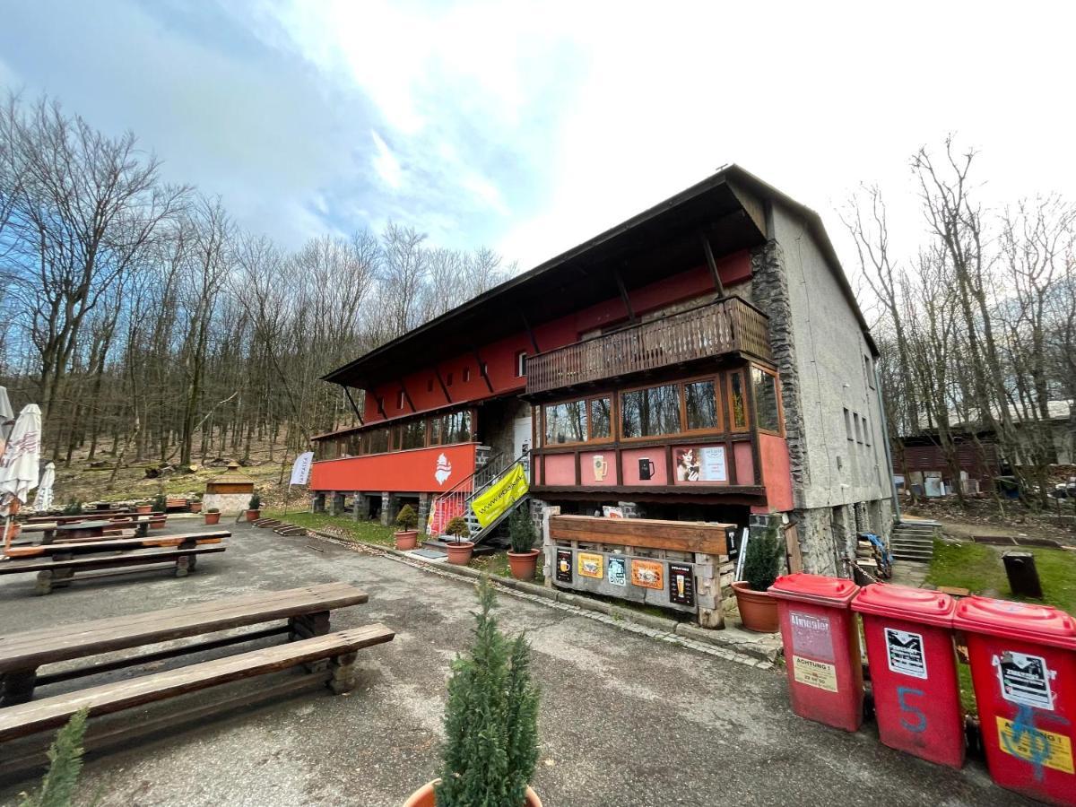 Chata Korenny Vrch Pezinska Baba Pezinok Extérieur photo